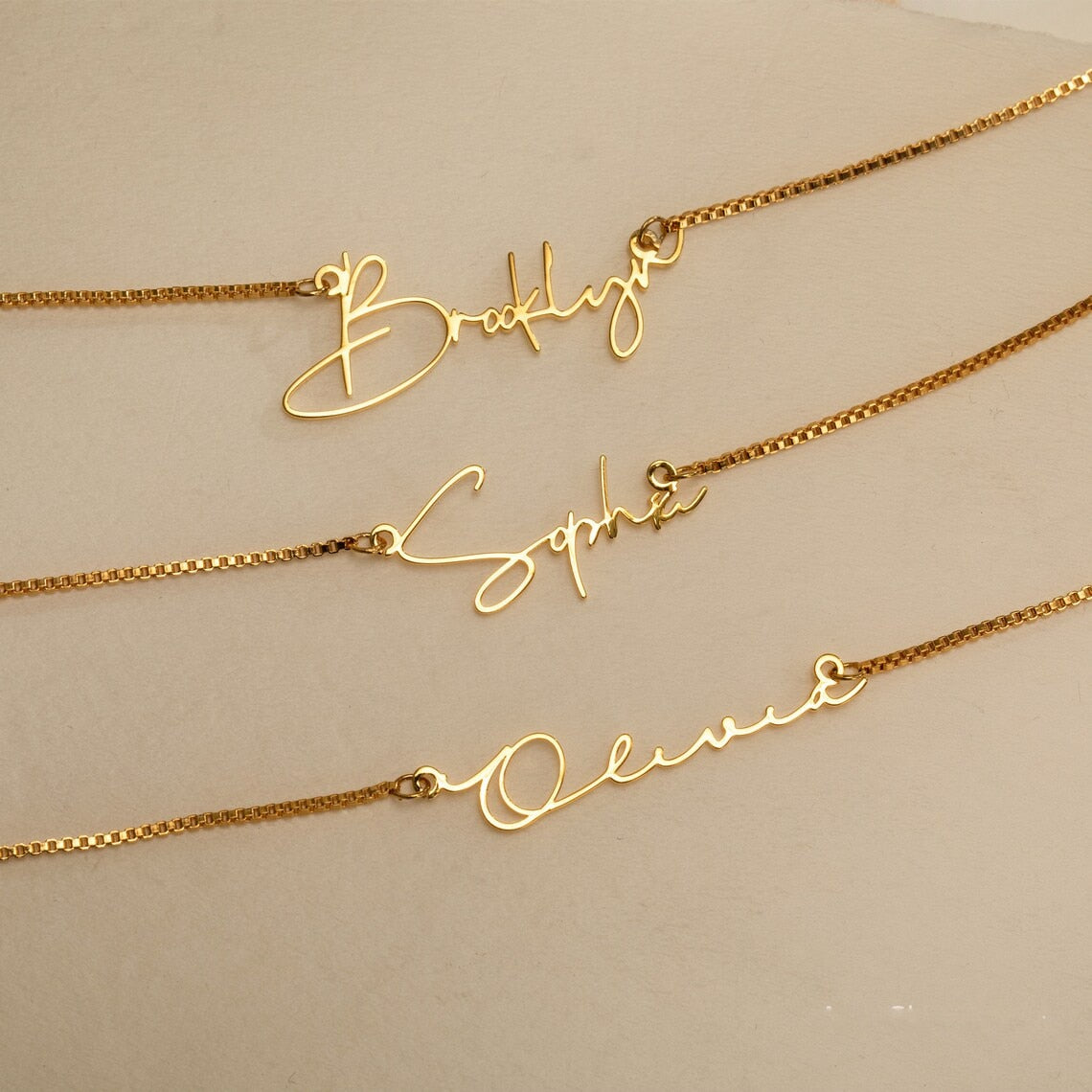 Personalized Gold Name Necklace